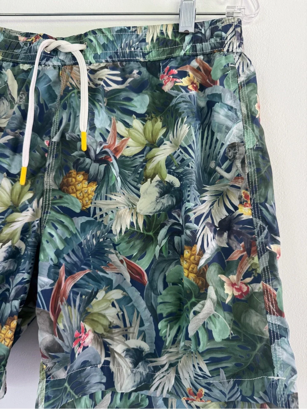 Hartford Men’s Swim Trunks. Size Medium. 16” Length.  A++ Condition!! GORGEOUS.